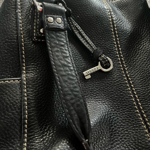 Fossil black pebbled leather purse - Picture 3 of 9